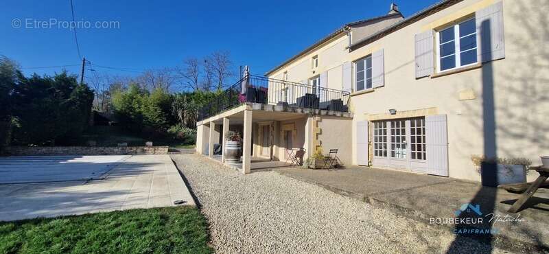 Maison à BEAUMONT-DU-PERIGORD