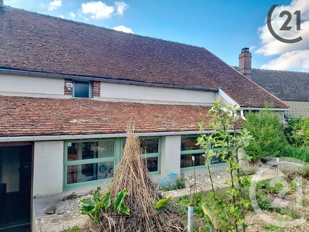 Maison à MONTCEAUX-LES-PROVINS