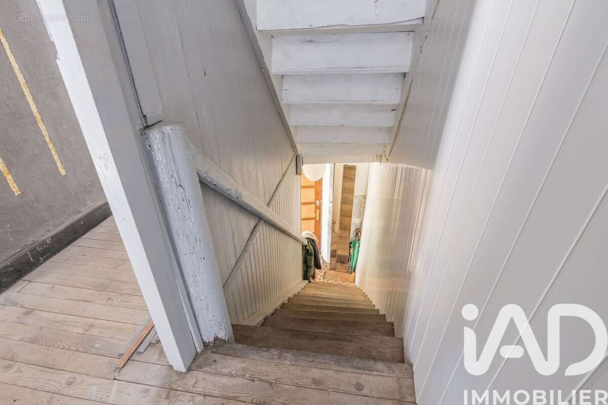 Photo 8 - Maison à LIVINHAC-LE-HAUT