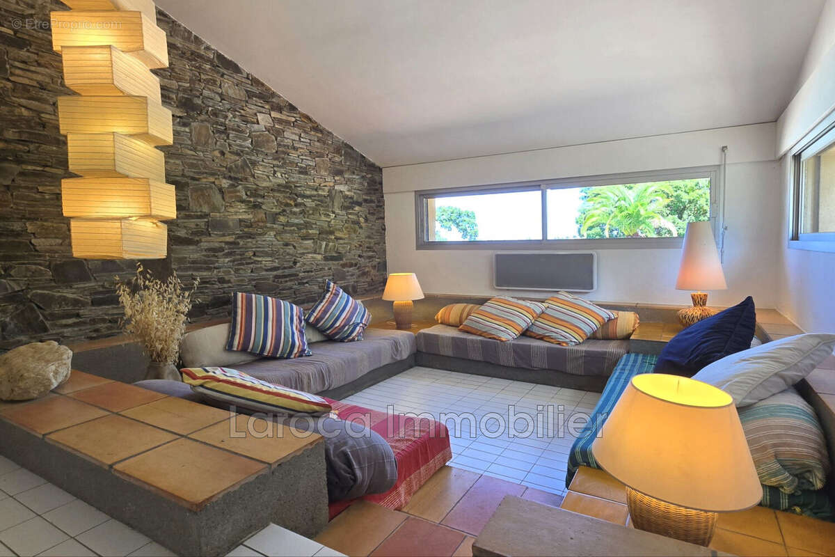 Maison à MONTESQUIEU-DES-ALBERES