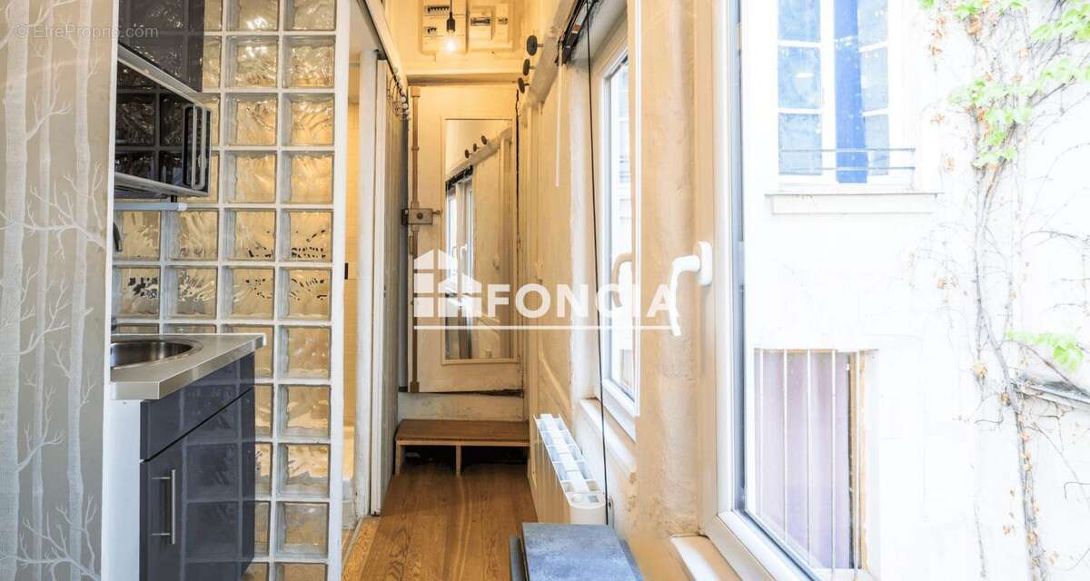 Appartement à PARIS-3E