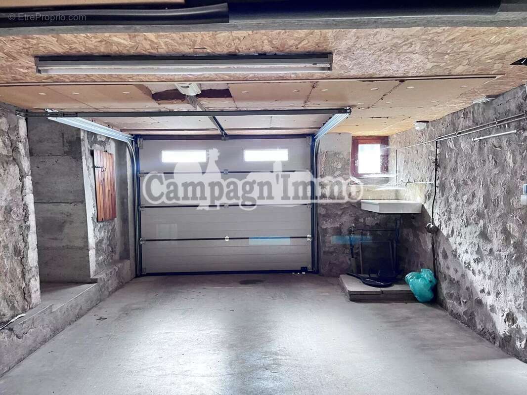 Maison à SAINT-FORGEUX