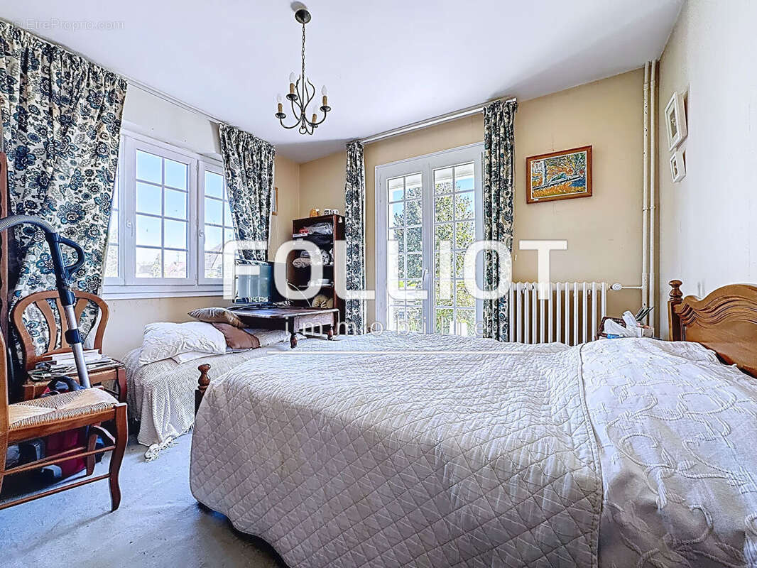 Maison à FONTAINE-ETOUPEFOUR