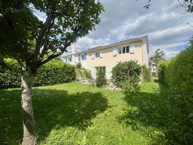 Maison à LONGPONT-SUR-ORGE