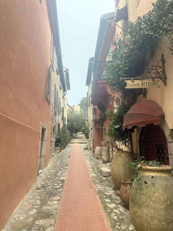 Appartement à LA TURBIE