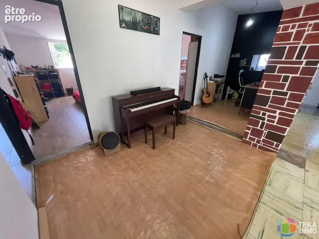 FABIEN TEKA IMMO vous propose une maison à la vente  dans  les bas du Brulé, un peu plus haut que l'air de Pique Nique de Bellep - photo 7