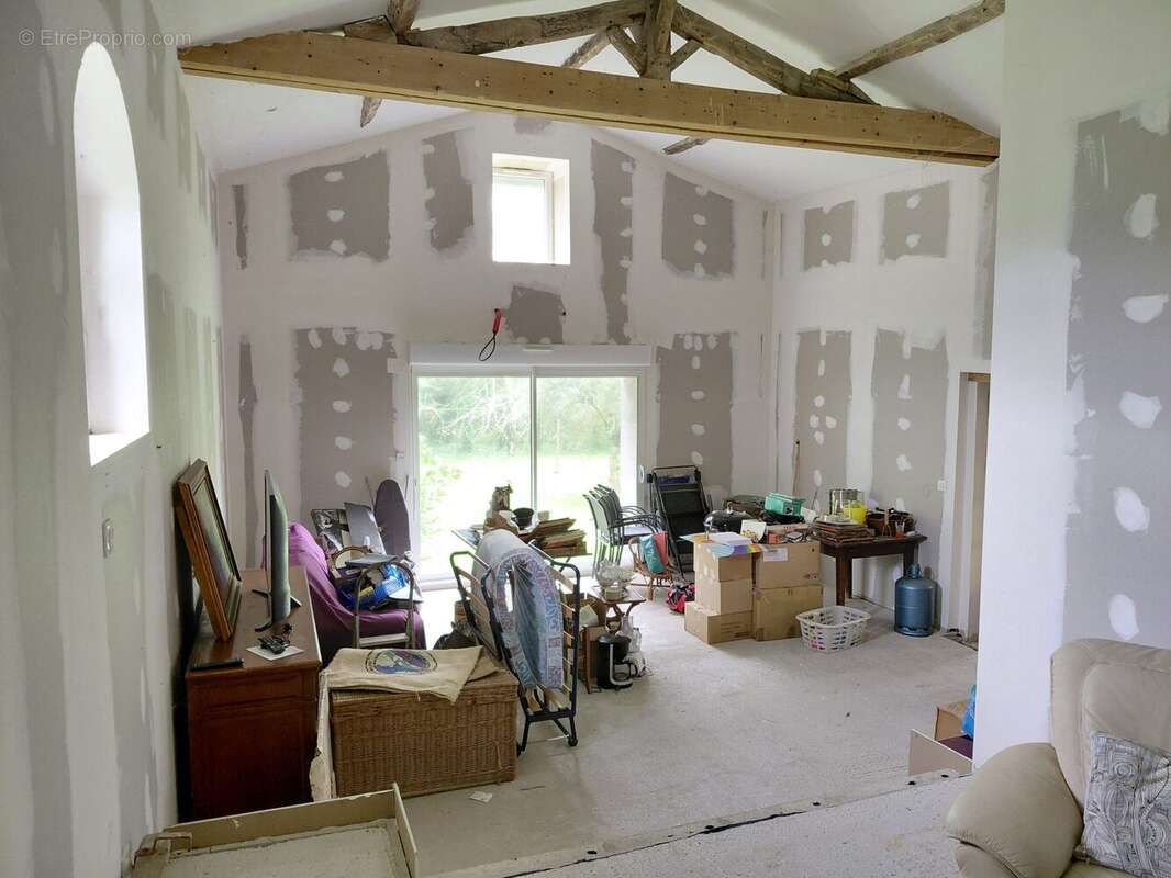 Maison à SAINT-GEORGES-DES-AGOUTS