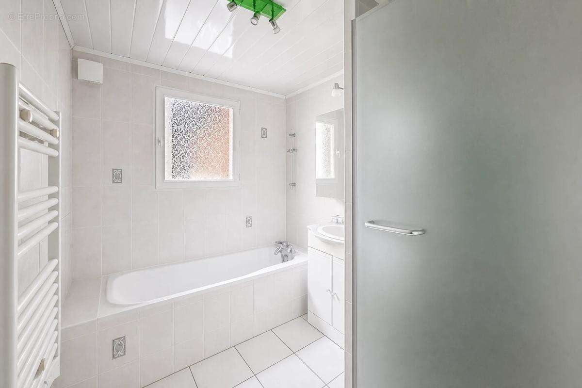 Maison de 4 pièces de 140 m² à Le Pont-de-Beauvoisin - photo 10