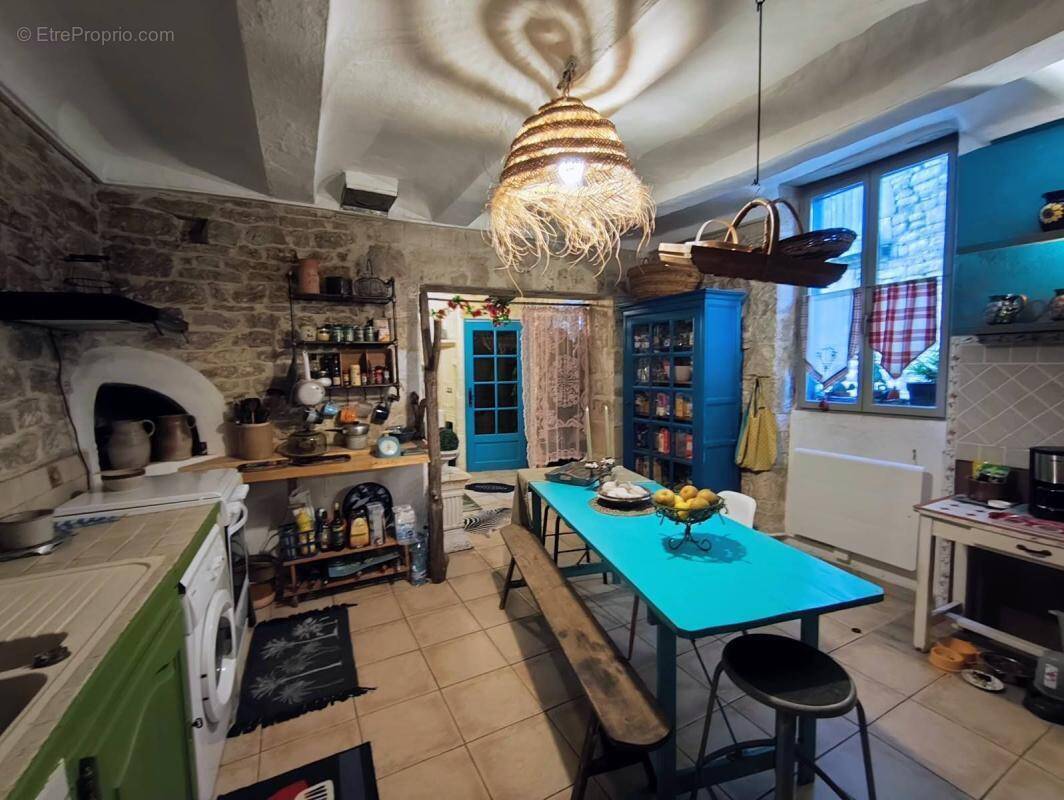 Maison à BARJAC