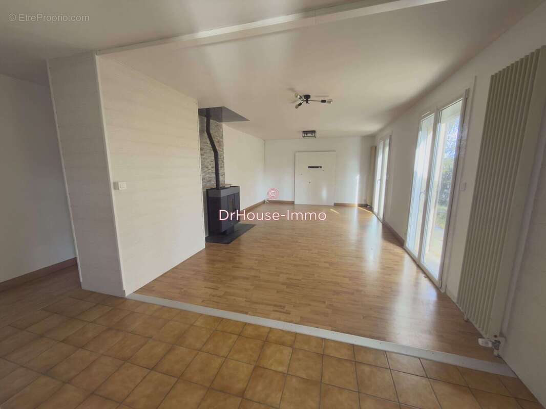 Maison à MIGNALOUX-BEAUVOIR