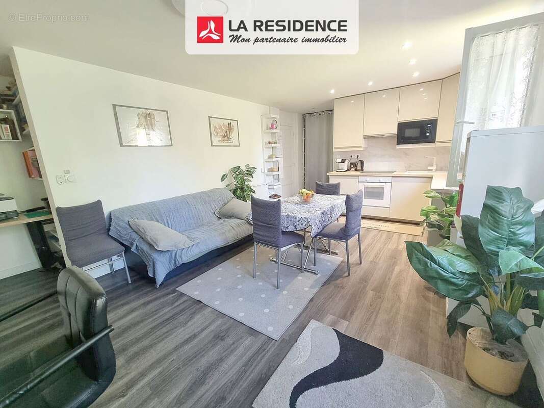 Appartement 39 m² à Stains  - photo 3