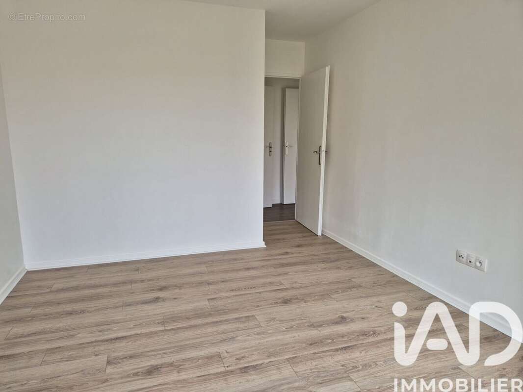 Photo 8 - Appartement à CORBEIL-ESSONNES