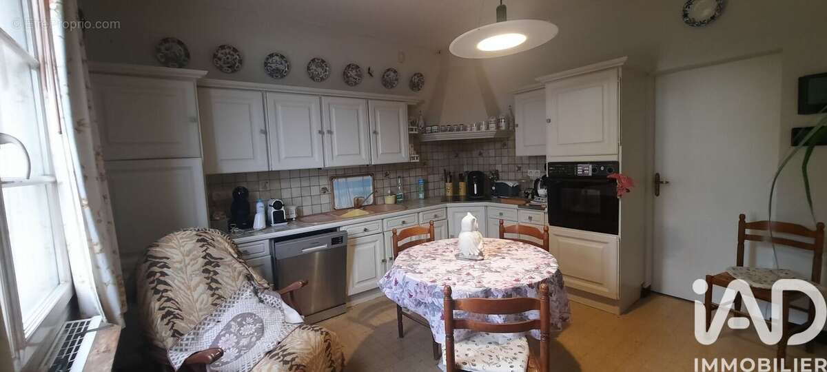 Maison 218 m² à Moissac  - photo 4