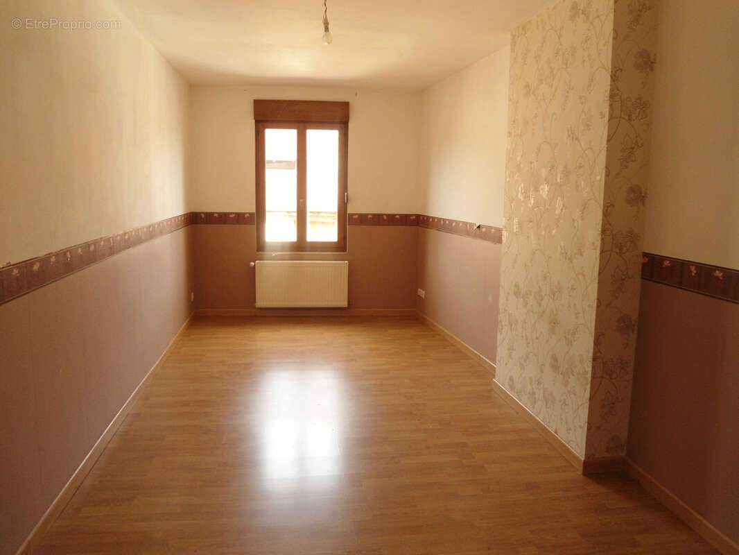 Maison à BAR-SUR-AUBE