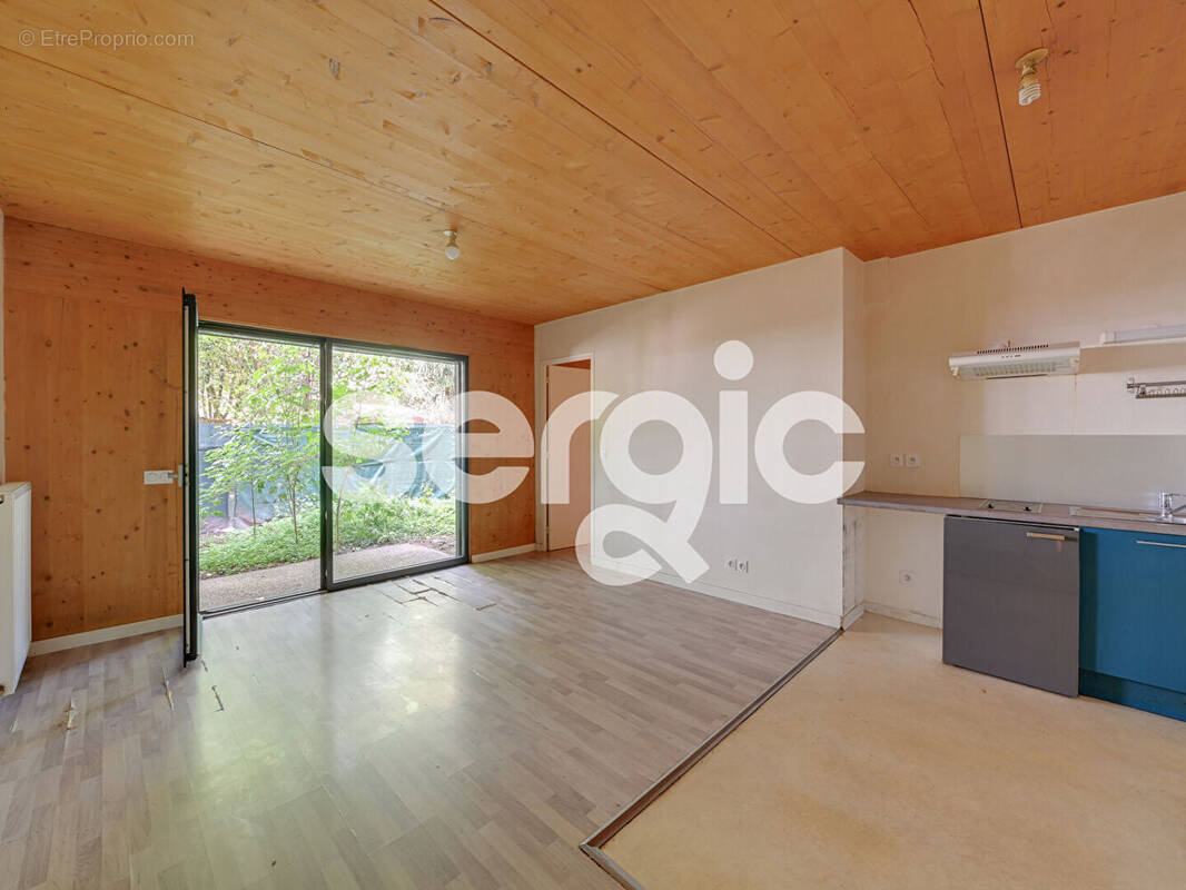 Appartement à CLICHY-SOUS-BOIS