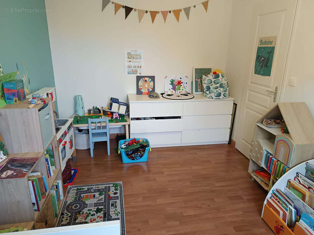 Maison à PRIGNAC-ET-MARCAMPS