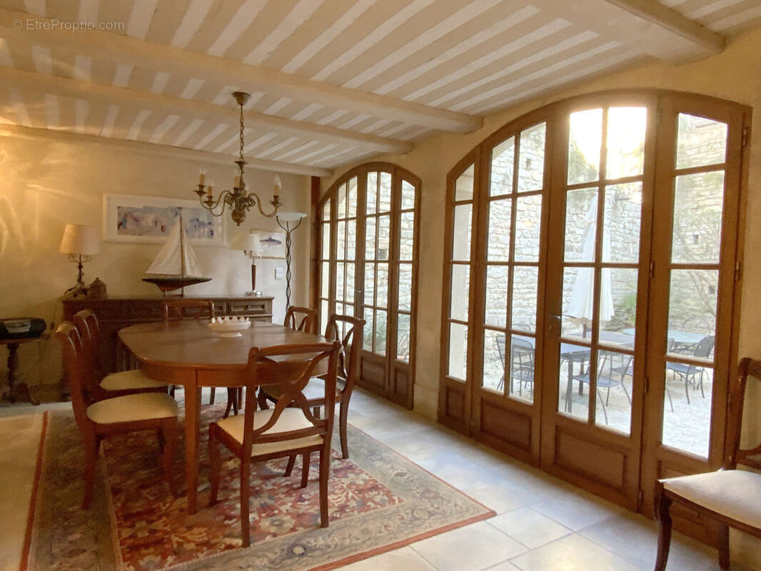 Maison à UZES