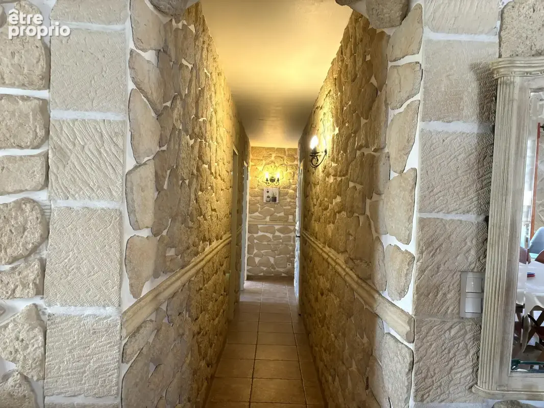 Propriété d’exception avec piscine et dépendances à Tavernes - photo 18