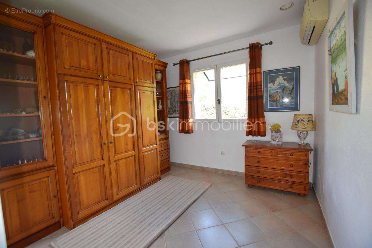 Maison à LES ADRETS-DE-L'ESTEREL