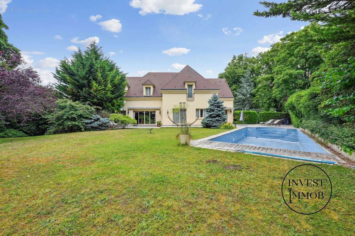 Maison à LOUVECIENNES