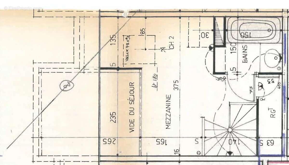 Appartement à VALEZAN