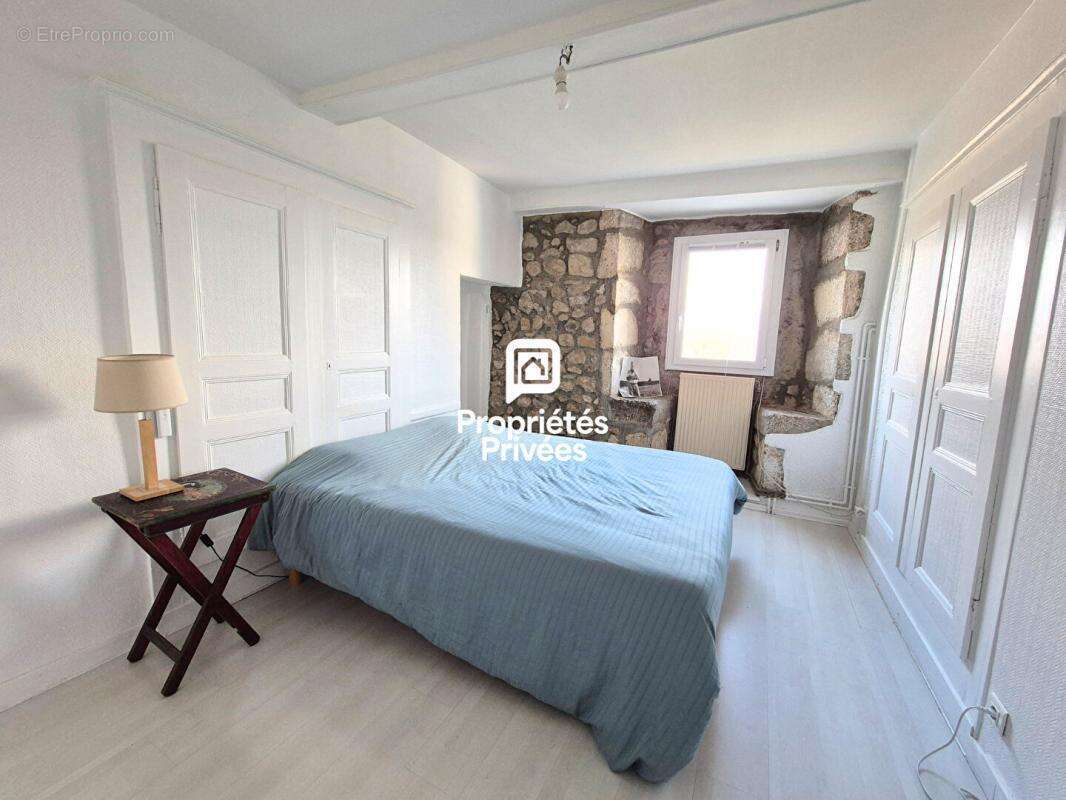 Maison à BELLEGARDE-SUR-VALSERINE