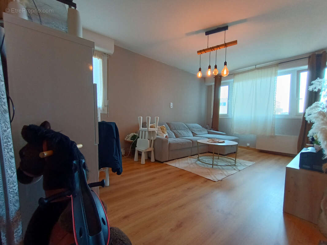 Appartement à HEROUVILLE-SAINT-CLAIR