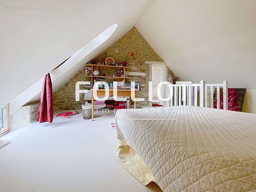 Maison à LAIZE-LA-VILLE