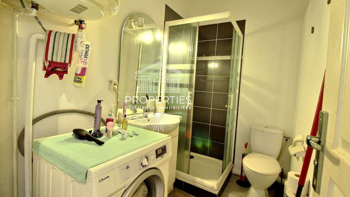 Appartement à BORMES-LES-MIMOSAS