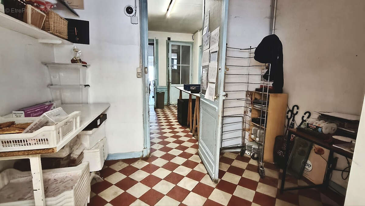 Commerce à COUTRAS