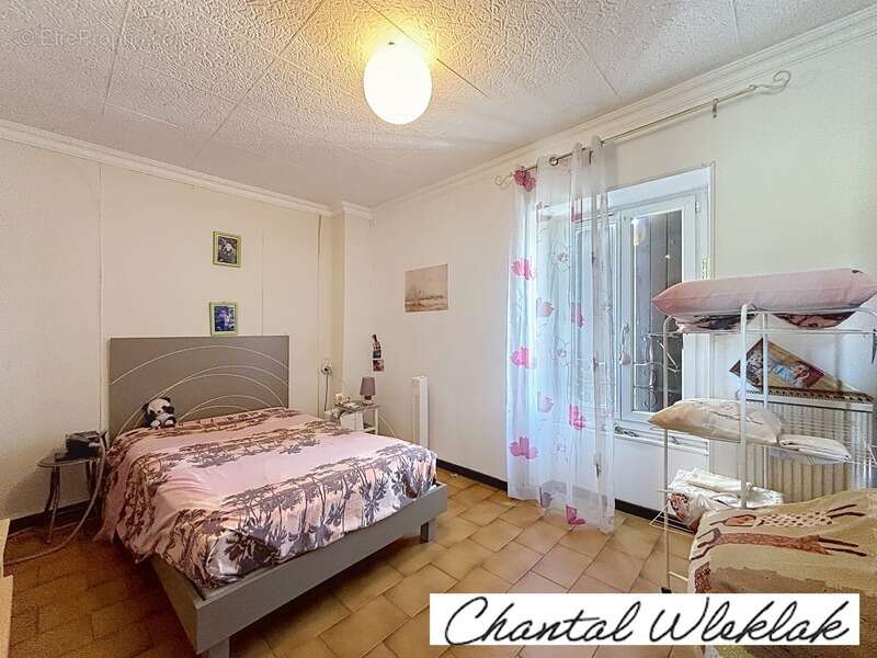 Immeuble de rapport à vendre 3 logements  (07) à Lachapelle sous Aubenas 145 m2 hab - Terrain 415 m2 - photo 3
