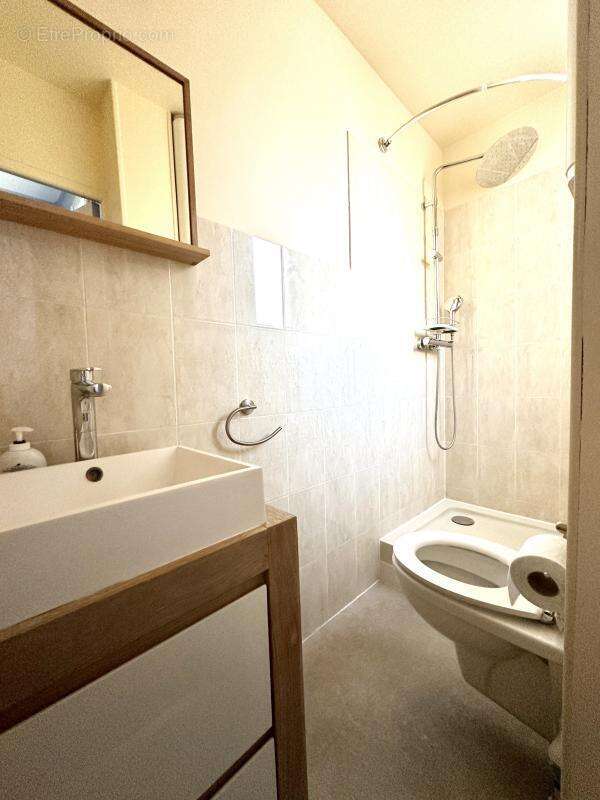 Appartement à PARIS-14E