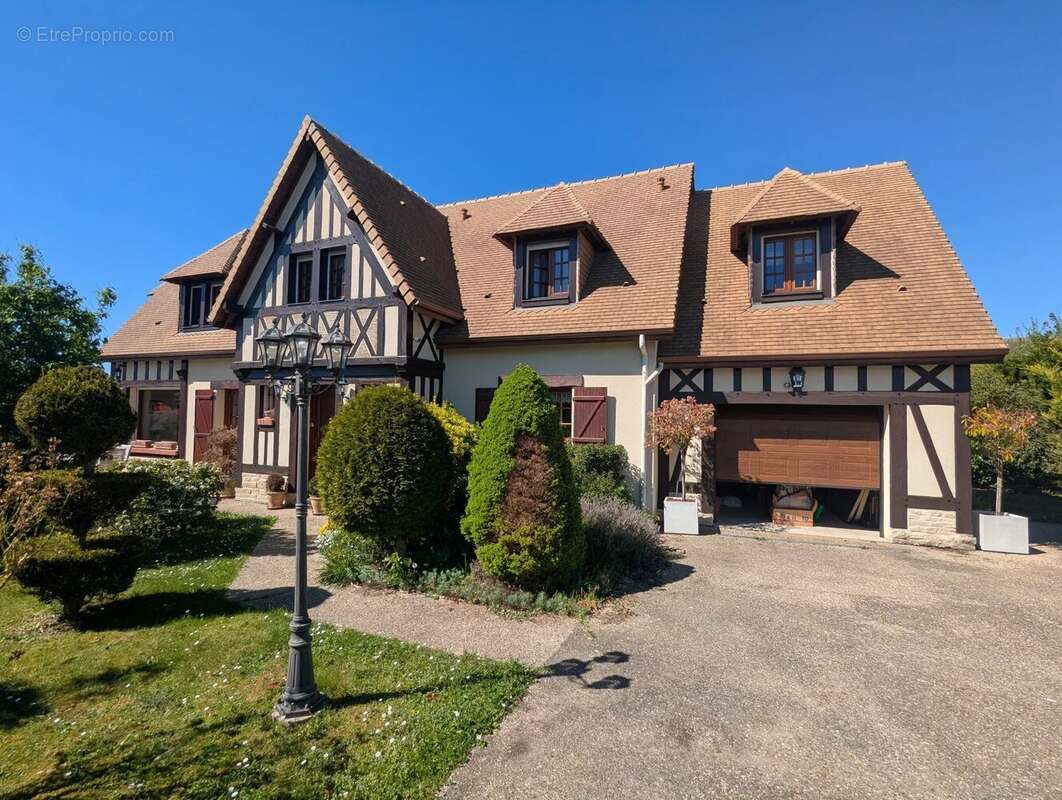 Maison à PACY-SUR-EURE