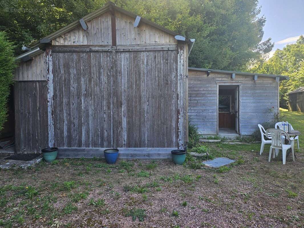 Terrain à MANNEVILLE-LA-PIPARD