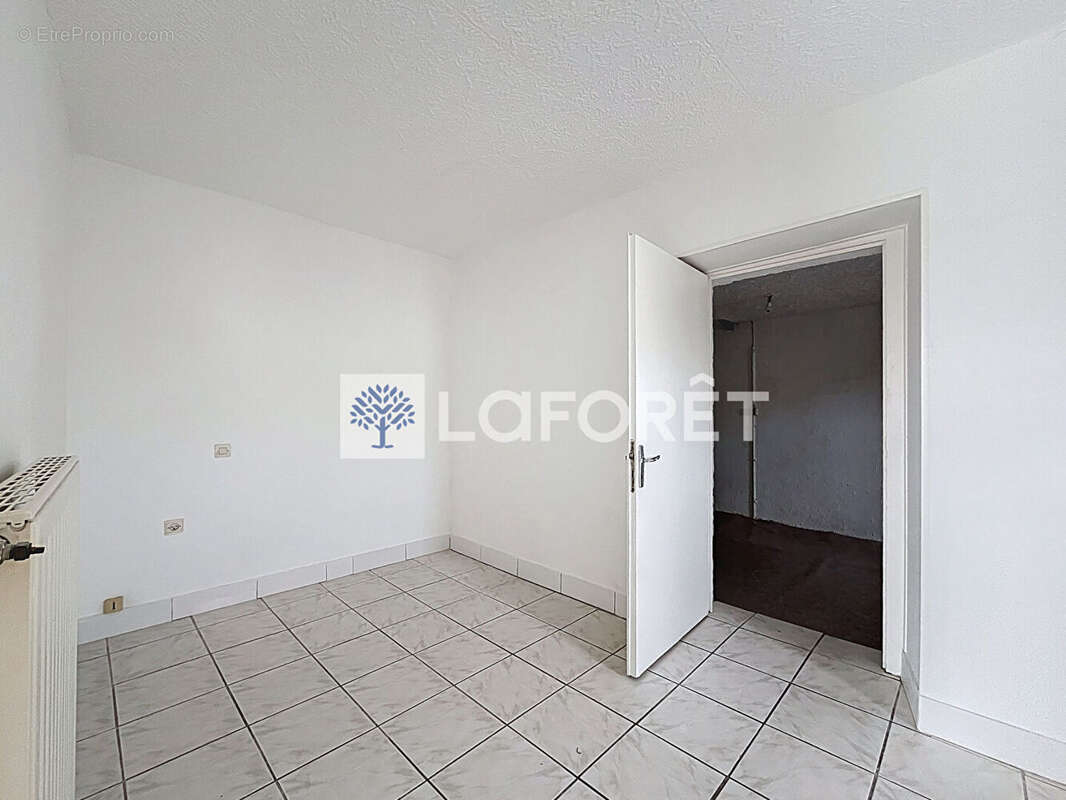 À Vendre - Maison idéale pour résidence principale ou investissement locatif - photo 4