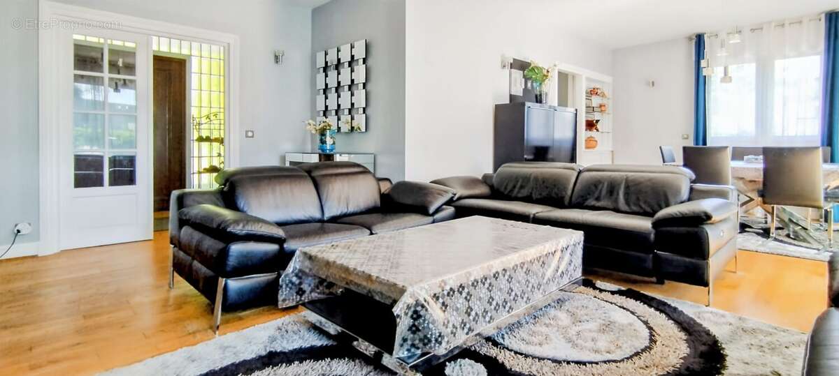 Maison à MONTMORENCY