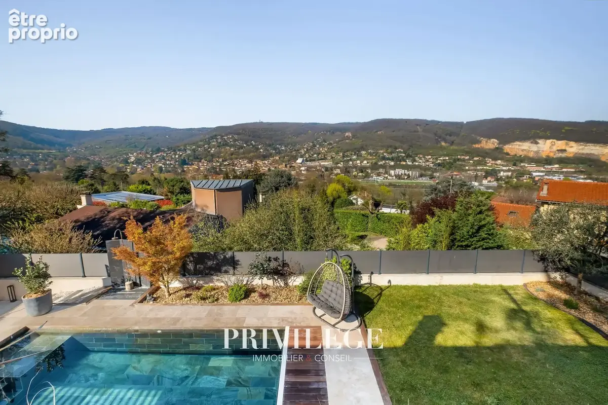 Maison d'architecte de 242 m2 avec vue et piscine - photo 19