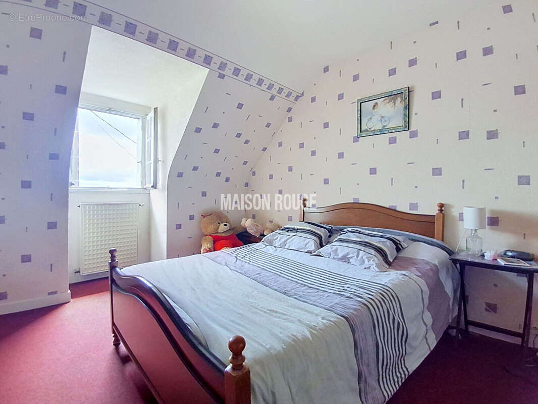 Maison néo-bretonne avec énorme potentiel ! Emplacement recherché - Opportunité rare au coeur de SAINT-DONAN - photo 10