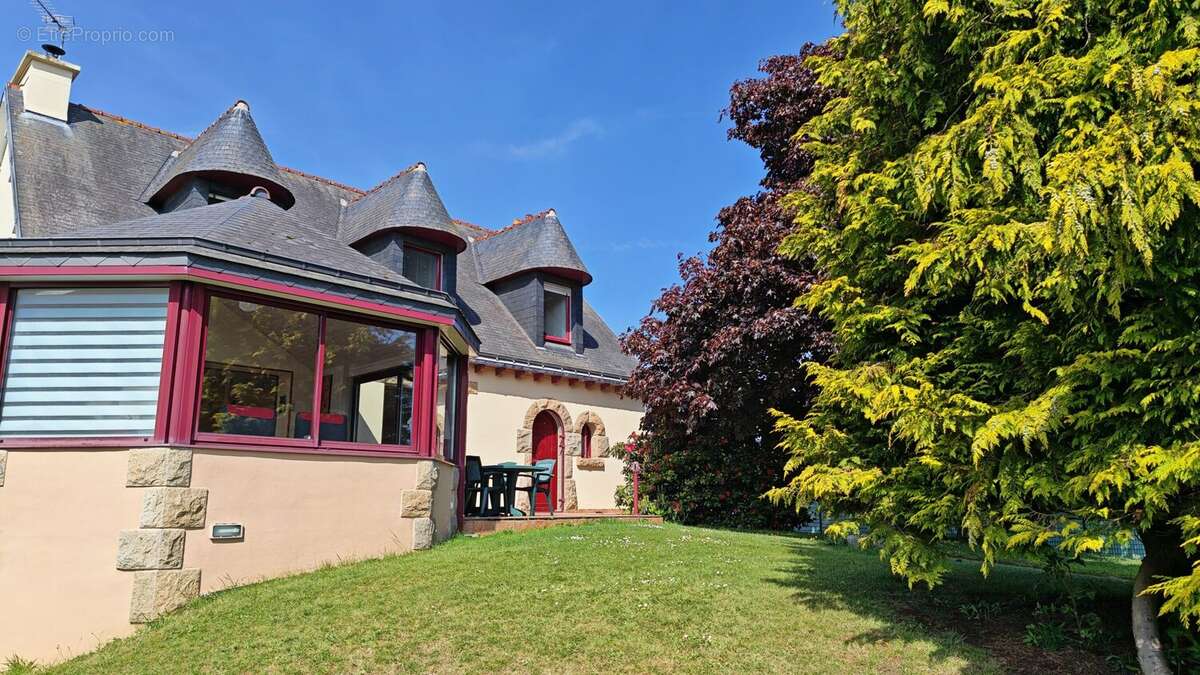 Maison à TREGUEUX