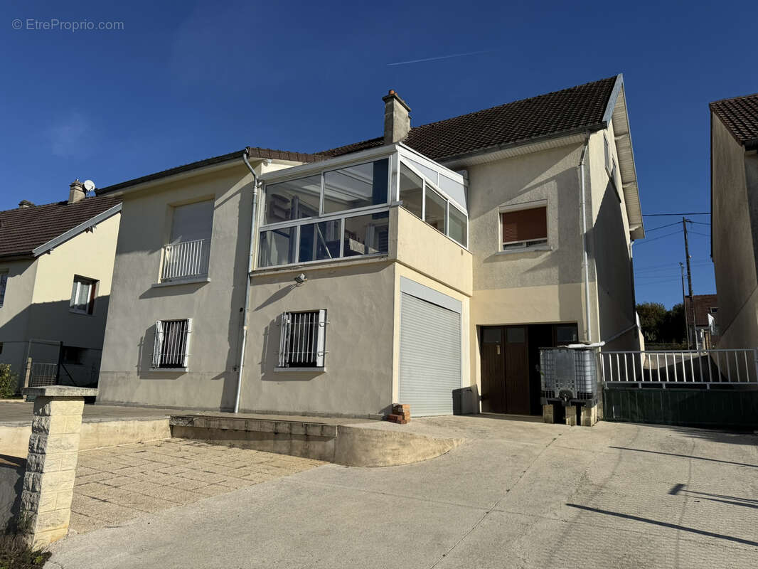 Maison à MONTMIRAIL