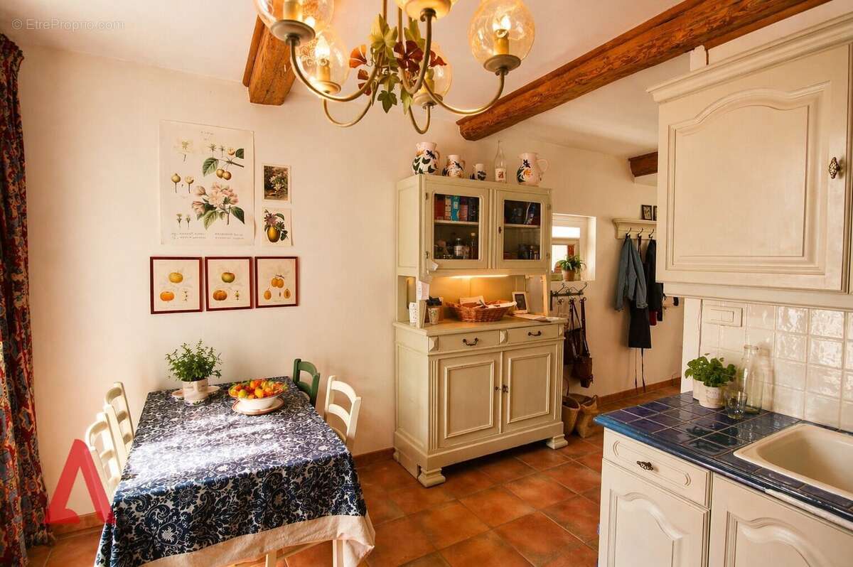 Maison à SAINT-GENIES-DE-FONTEDIT