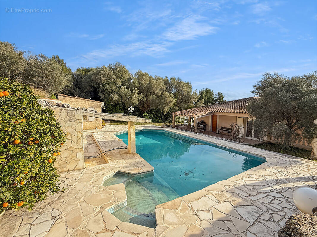 Maison à MARSEILLE-13E