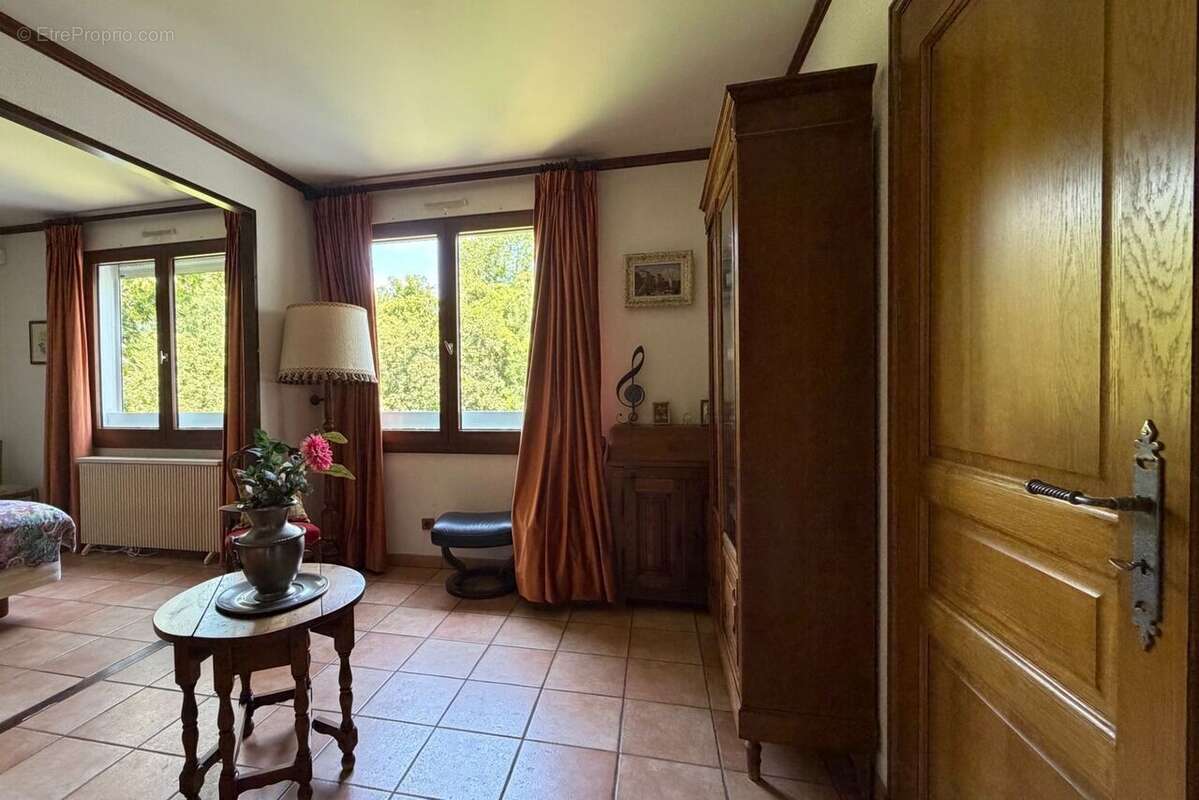 Appartement à CHAVILLE