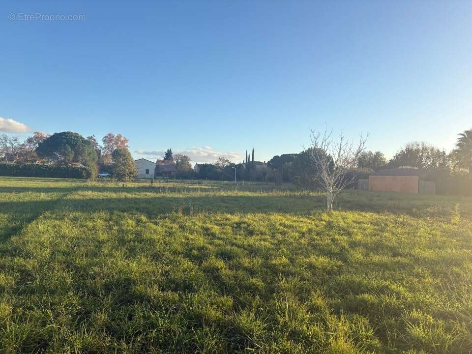 Terrain à POMPIGNAN