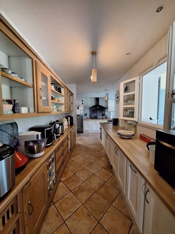 Maison 301 m² à Villeneuve-Sur-Lot  - photo 9