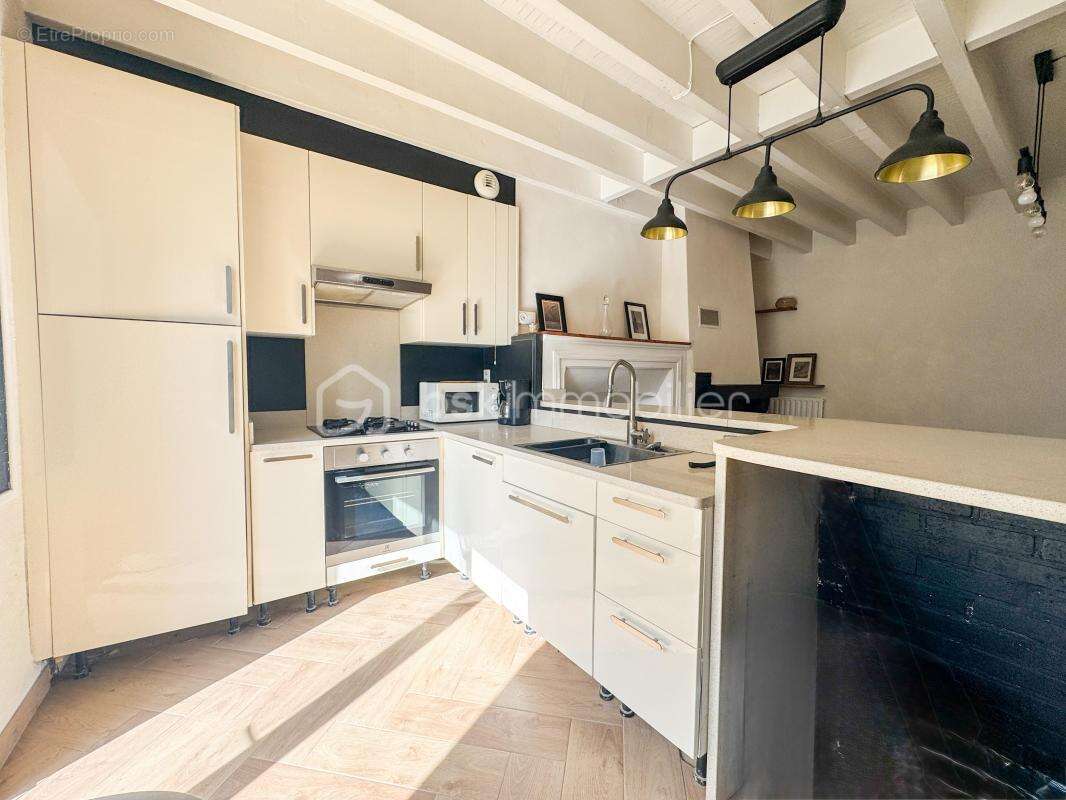 Maison à NOYAL-CHATILLON-SUR-SEICHE