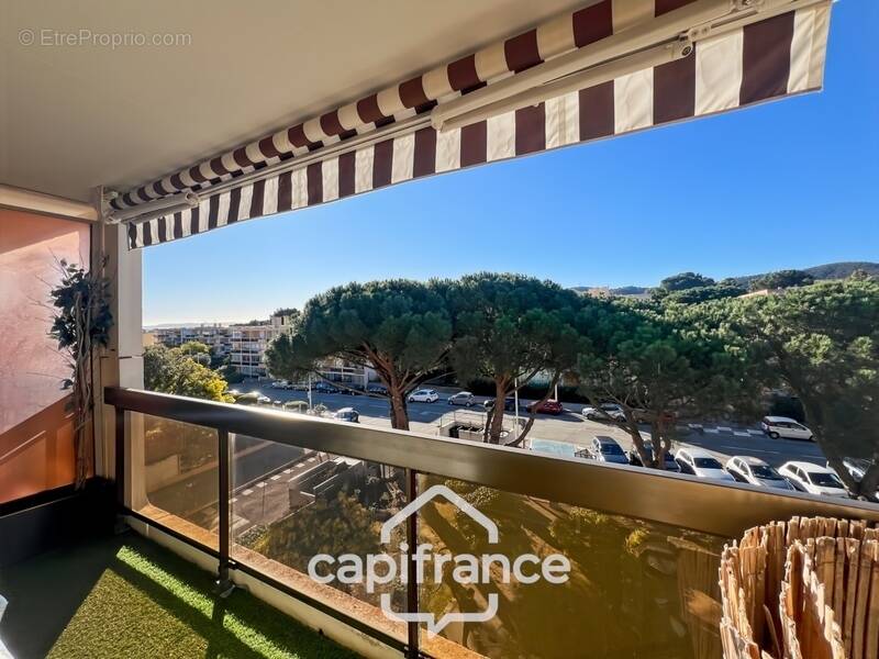 Appartement à BORMES-LES-MIMOSAS