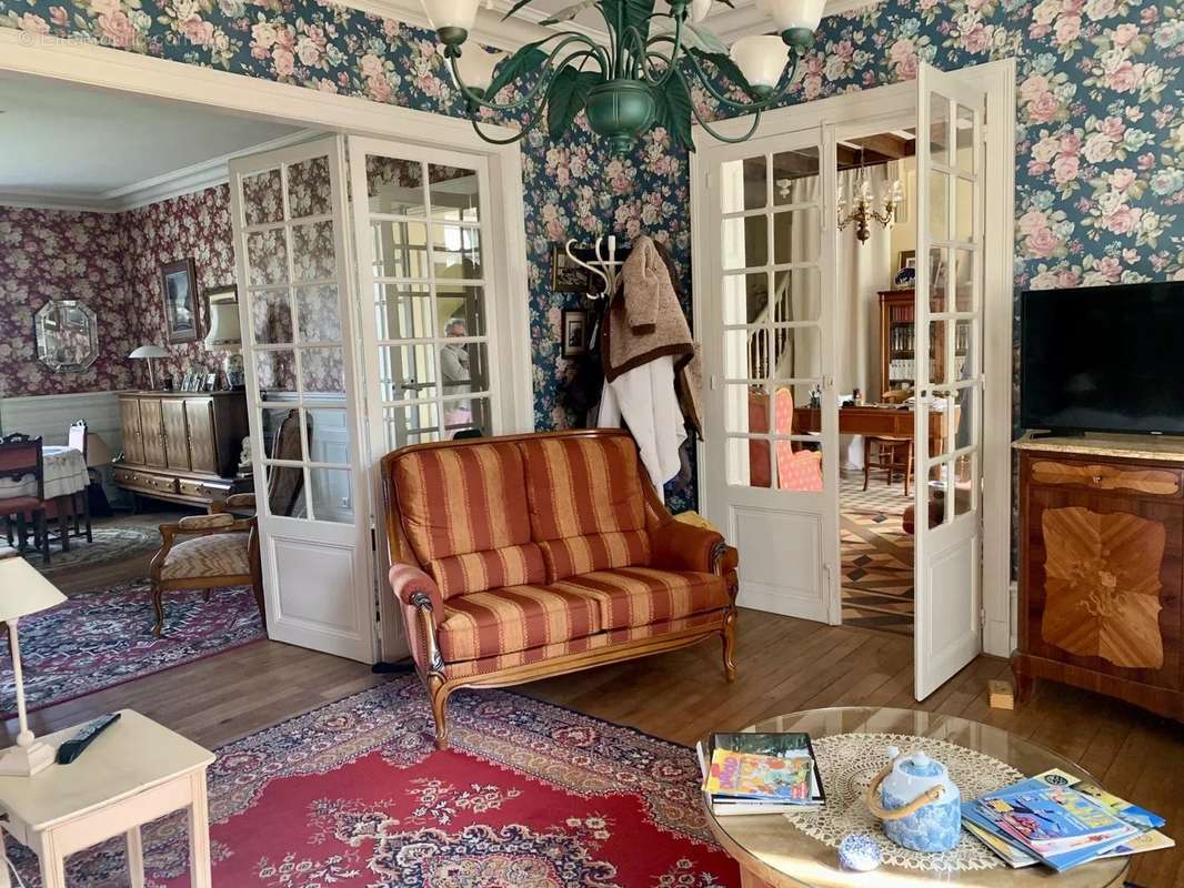 Maison à NEUVY-SAINT-SEPULCHRE