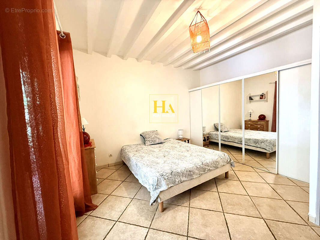 Maison 5 chambre , Terrain 1000m2, logement indépendant , piscine - photo 16