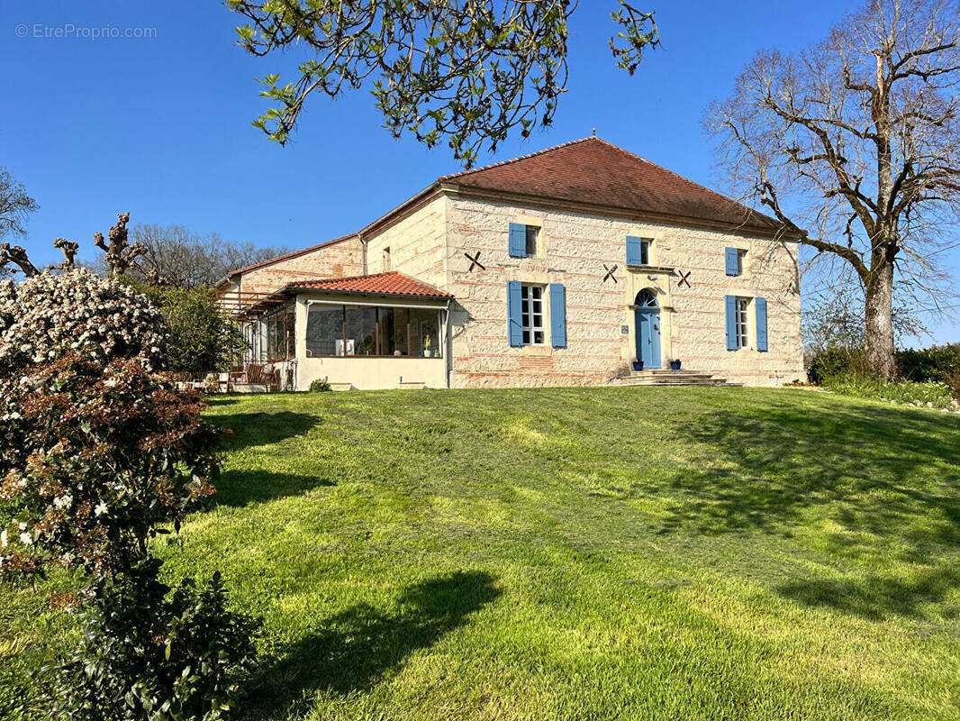 Maison à VILLENEUVE-SUR-LOT